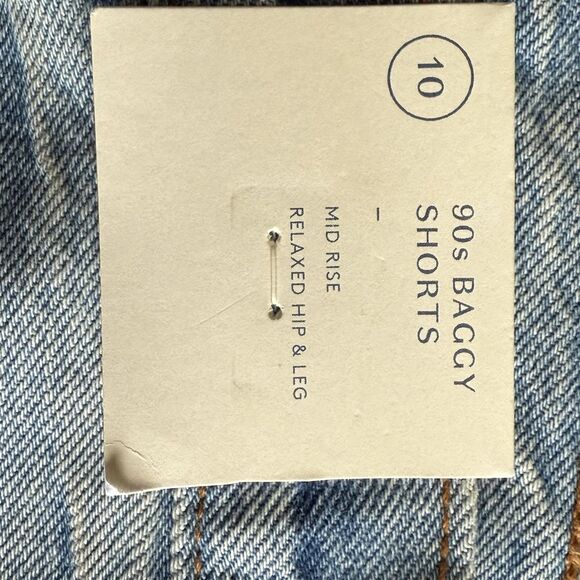 Universal Thread NWT Denim 90’s Baggy Shorts Destroyed Sz 10 Hi-Rise Cotton - Picture 8 of 11